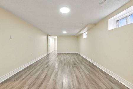 For Lease - 743 Lublin Avenue, Pickering, Ontario - Photo 2