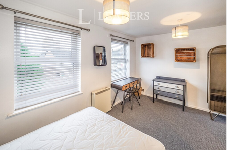 2 bedroom flat to rent - Photo 4