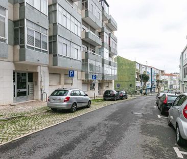 Almada, Setubal - Photo 4