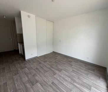 Location Appartement 1 pièce 20m² FRANQUEVILLE ST PIERRE 76520 - Photo 2