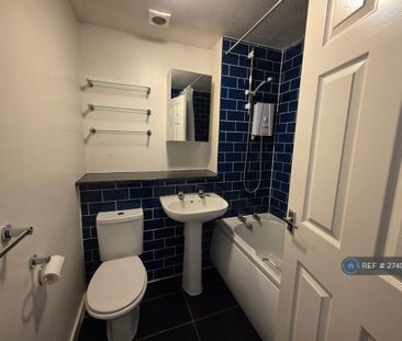 2 bedroom terraced house to rent - Photo 6