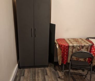 Room in a Shared House, Chadwick Road, SE15 - Photo 4