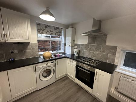 1 bedroom flat to rent - Photo 3