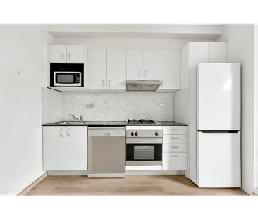 607/242 Elizabeth Street, Surry Hills, NSW 2010 - Photo 6