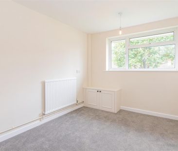 3 bed House To Let - Photo 5