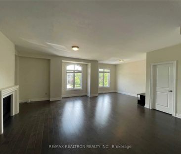Detached Home For Lease | W9048796 - Photo 3