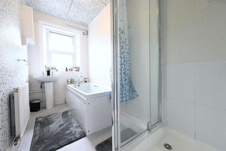 Room in a Shared Flat, London, N8 - Photo 5