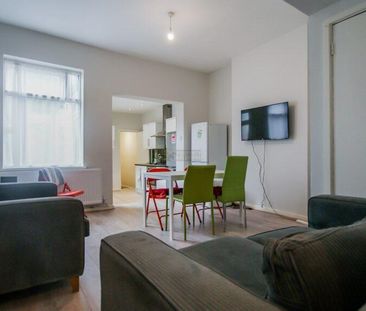 5 bedroom terraced house to rent - Photo 1
