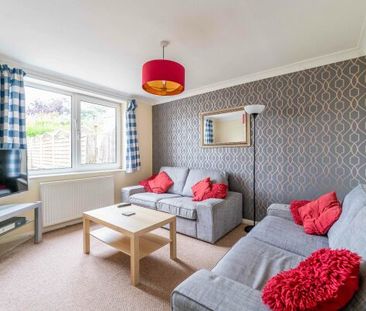 71 Eastfield Crescent - Photo 2