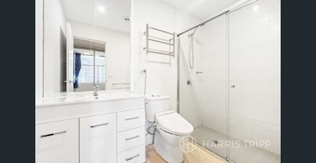 Beautifully Appointed In A Prime Pocket Of Rhodes - Photo 4