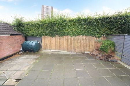 6 Sandyknowes Drive, Newtownabbey, BT36 5DF - Photo 2