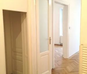 AB JÄNNER 2027! Schöne 2 1/2 Zimmer Altbauwohnung im Herzen des 6. Bezirks! - Photo 2