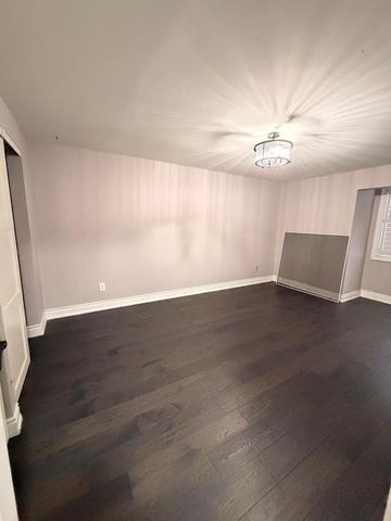 For Lease - 10 Salisbury Circle, Brampton, Ontario - Photo 3