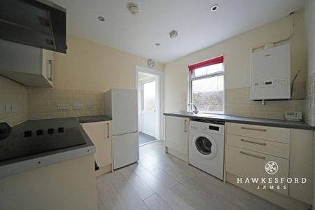 1 bedroom flat to rent - Photo 4
