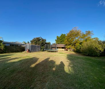 Big Block, Coastal Charm & a Short Walk to the Beach - Photo 3