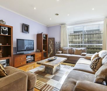 9 The Quadrangle, Glen Waverley - Photo 4