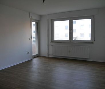 ﻿Schöne 3-Zimmer-Wohnung mit Tageslichtbad und Balkon in Hanau zu v... - Foto 1