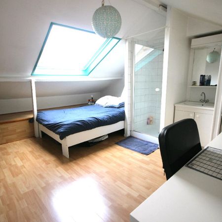 Location Appartement 3 pièces 49m² LILLE 59000 - Photo 3