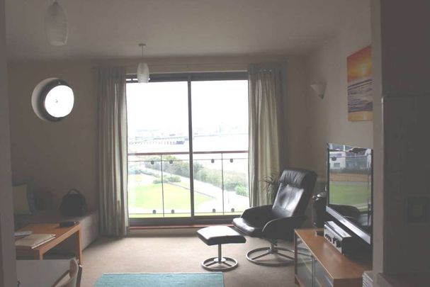 Price £1,600 pcm - Available 20/12/2025 - Unfurnished - Photo 1