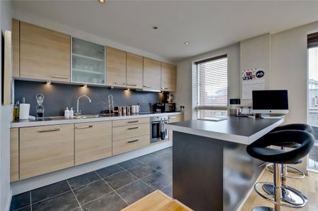 1 bedroom flat to rent - Photo 4