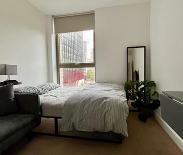 Bright & Modern Room – a stone’s throw from East Croydon Station - Photo 3