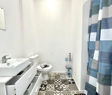 Location Appartement 7 pièces 13m² LILLE 59000 - Photo 2