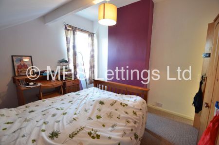 12 Harold Walk, Leeds, LS6 1PS - Photo 3