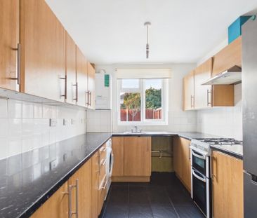 Hamilton Close, Feltham,TW13 - Photo 4