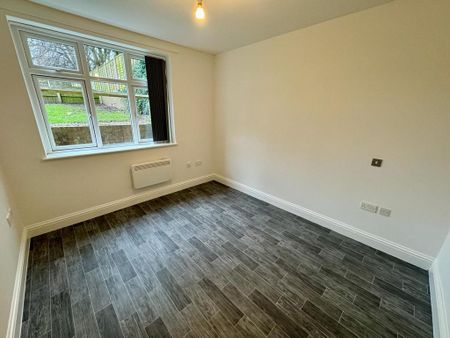 2 bedroom apartment to rent - Photo 4