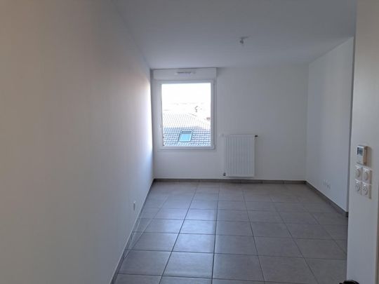 Location Appartement 1 pièce 28m² THONON LES BAINS 74200 - Photo 1