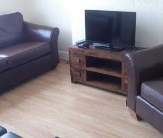 4 bedroom property to rent in Liverpool - Photo 2