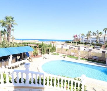 Villa de Lujo en Primera Línea de Playa en Cala Capitán - Photo 3