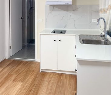 New one bedroom independent house available 23/09/2026 $490/w - Photo 2