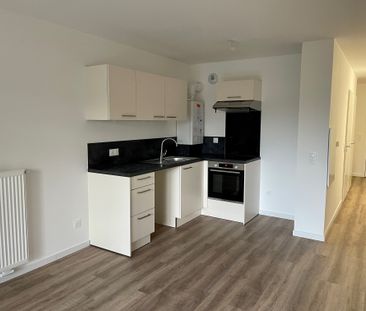 Location Appartement 2 pièces 47m² COULOMMIERS 77120 - Photo 3