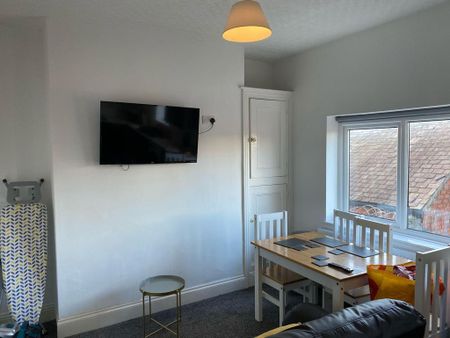 4 bedroom house of multiple occupation to rent - Photo 4