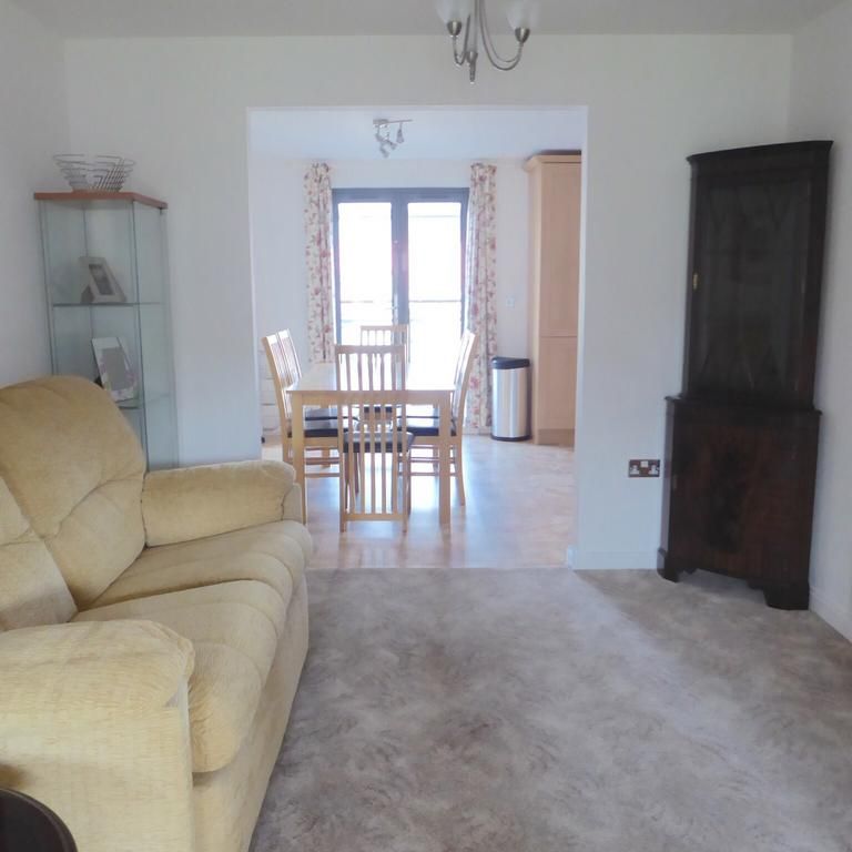 4 bedroom townhouse to rent - Photo 1