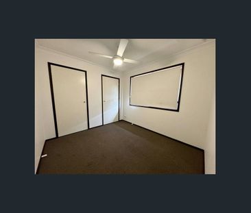 Convenient Southport Location - Photo 4