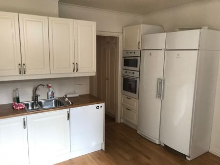 Första Villagatan 19 - Photo 4