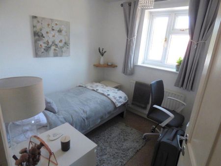 2 bedroom terraced house to rent - Photo 5