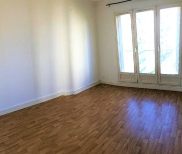 Location Appartement 5 pièces 97m² - Photo 2