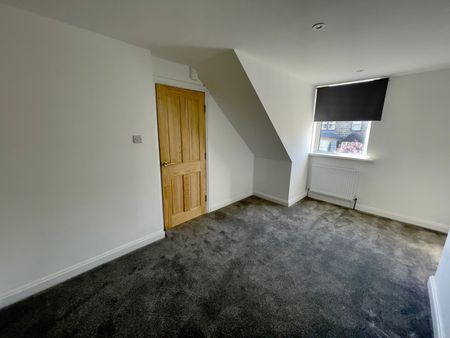 4 bedroom terraced house to rent - Photo 5