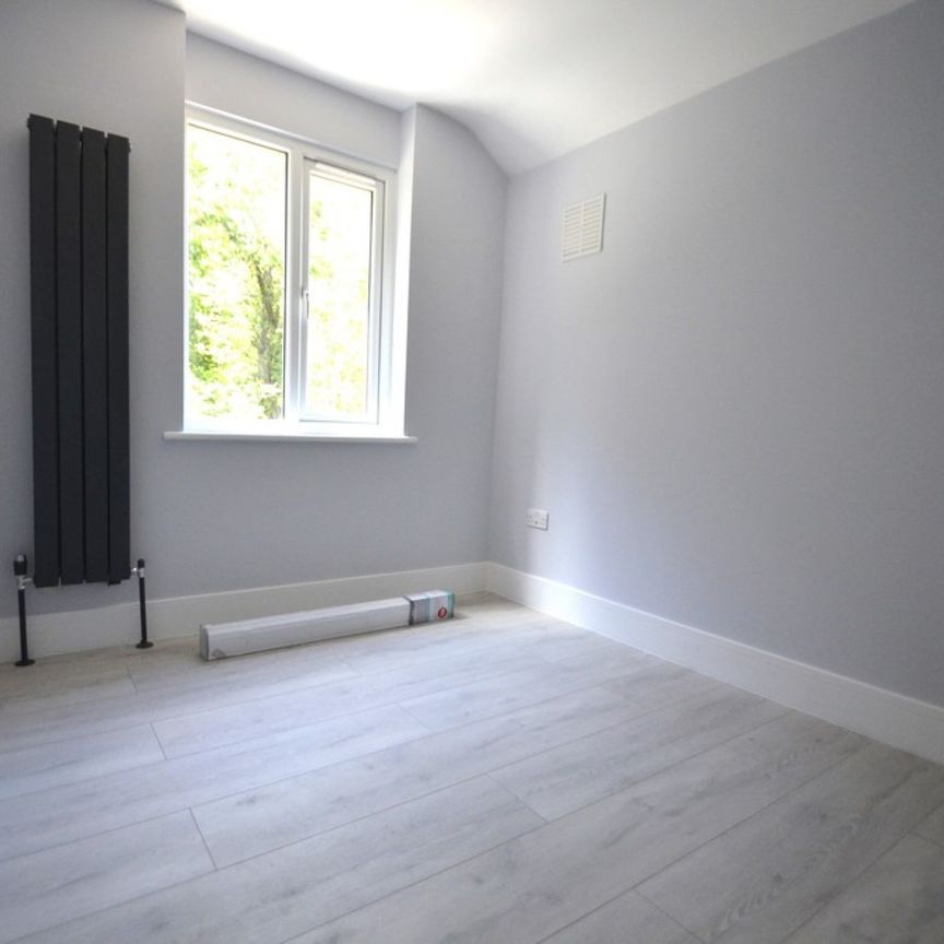 1 bedroom Property to rent - Photo 1