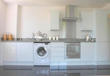 2 bedroom flat to rent - Photo 5