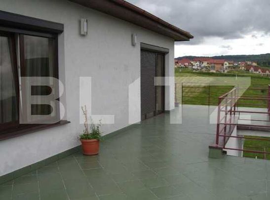 Apartament 2 camere, 60 mp, terasa 60 mp, parcare, zona Golden Tulip - Photo 1