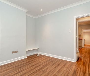 4 bedroom terraced house to rent - Photo 5