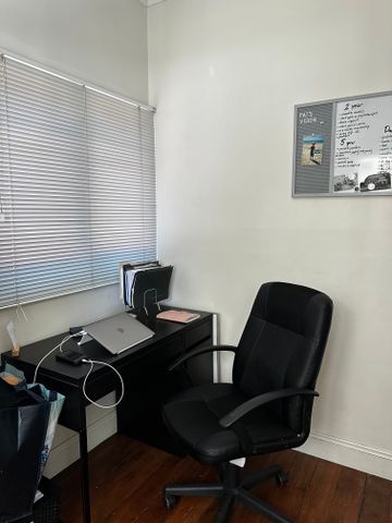 Beaconsfield - Photo 5