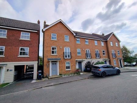 Attingham Drive, Dudley, Dudley - Photo 4