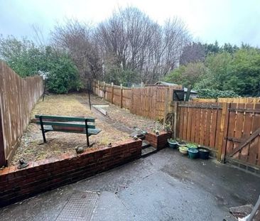 3 bedroom terraced house to rent - Photo 2