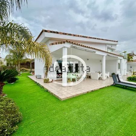 Alquiler de casa o chalet independiente en Calle Tórtora - Photo 1