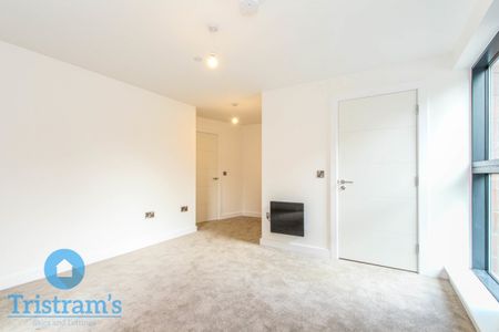 3 bed Apartment for Rent - Photo 3